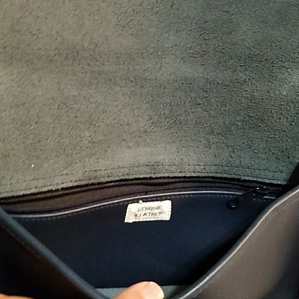 Leather bag - Picture 3 of 7